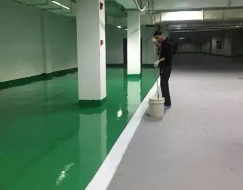 水性环氧地坪漆商场车库施工注意事项？(图1)